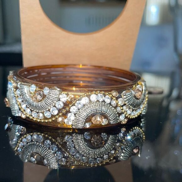 Jewelry - Acrylic rhinestone bangle